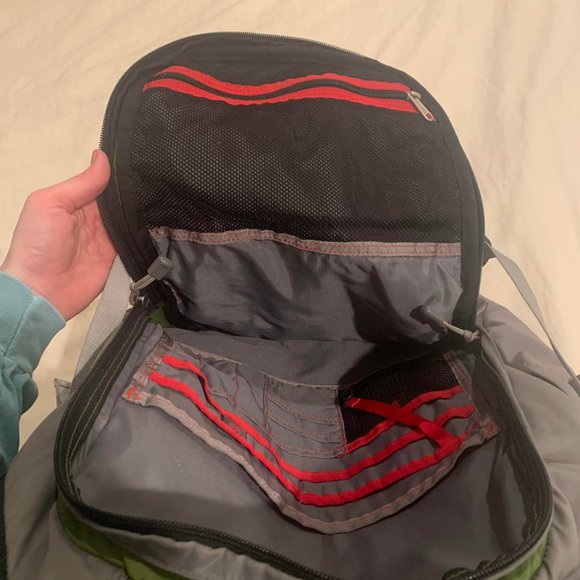 North Face Surge Backpack - Picture 3 of 6